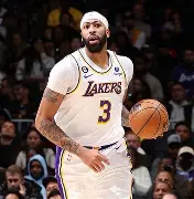 九游体育-浓眉哥连续十二场比赛得分超过高光表现华盛顿奇才更衣室发声备战中超，清晨强势反弹引欢呼看傻球迷